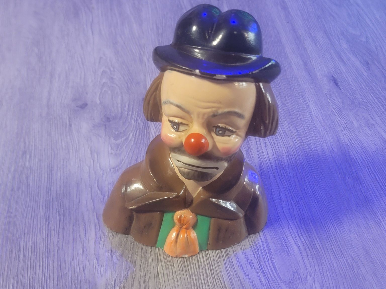 Hitiques Sad Ceramic Clown