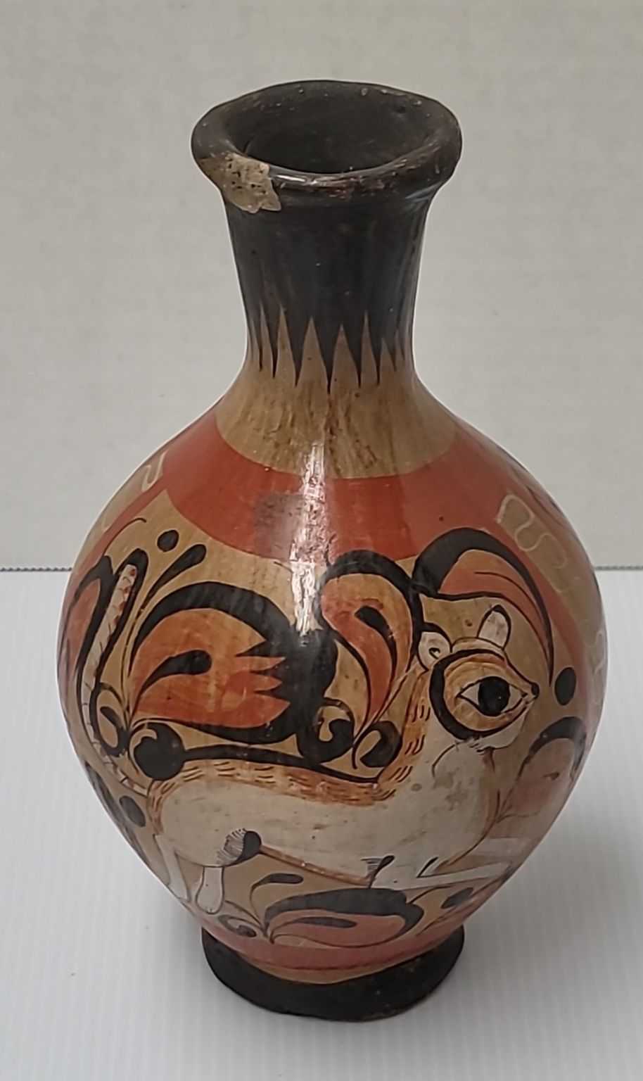 Hitiques — Small Mayan Style Vase